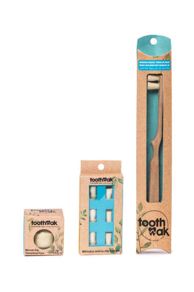 Le set de brosse à dents 3 pièces (classique - poudre - recharge) - 1