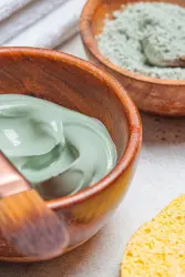 Yeşil Kil Doğal Yüz Bakım Maskesi 500 ml (SİYAH NOKTA VE SİVİLCE KARŞITI, GÖZENEK SIKILAŞTIRICI) - 3
